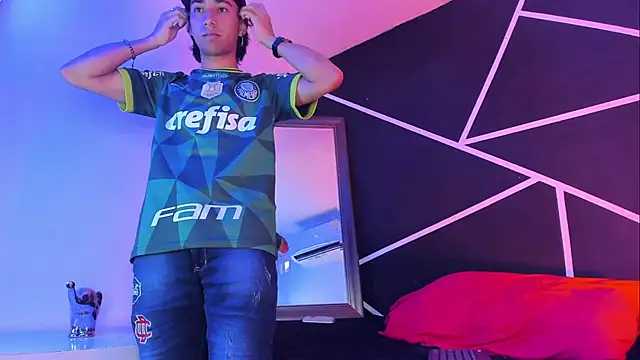 Austin Santos  online show from 11-07-25, 12:21