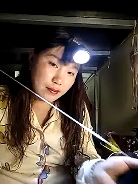 Helen kelly online show from 12-05-25, 10:58