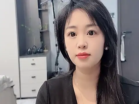 Lucky--Lucy online show from 11-16-25, 03:22