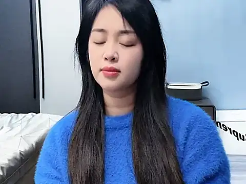 Lucky--Lucy online show from 11-15-25, 02:43