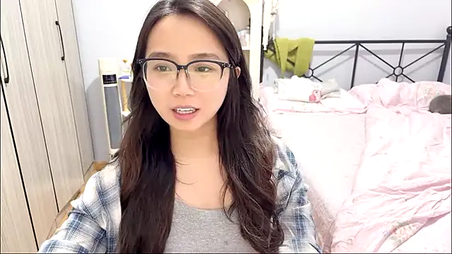 Hmm 0303 online show from 03-23-26, 04:07