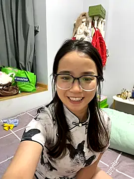 Hmm 0303 online show from 11-14-25, 02:43