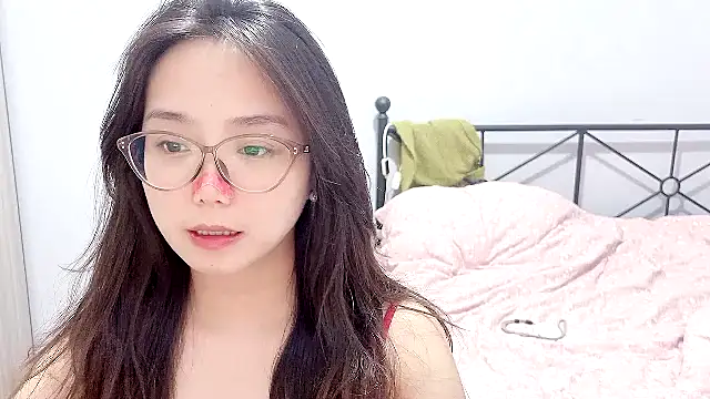 Hmm 0303 online show from 05-09-26, 04:54