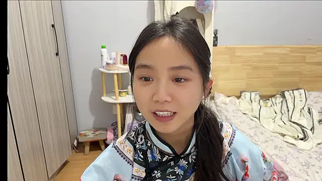 Hmm 0303 online show from 02-08-26, 02:59