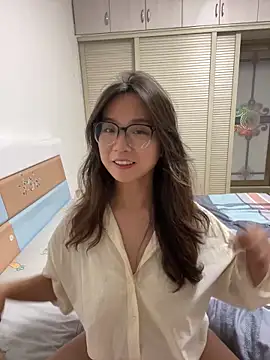 Hmm 0303 online show from 02-20-26, 03:14