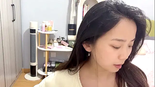 Hmm 0303 online show from 03-29-26, 05:14