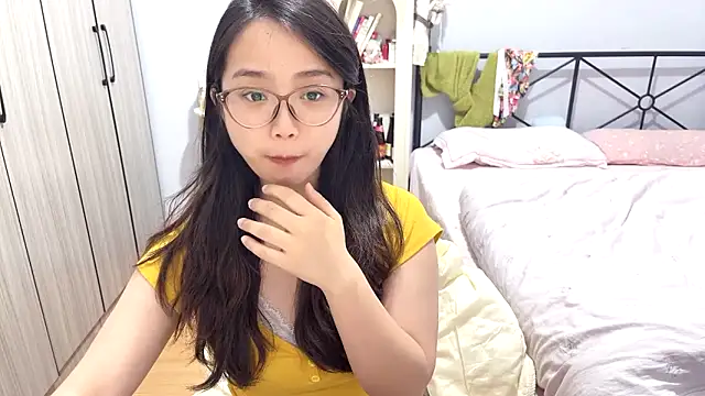 Hmm 0303 online show from 04-28-26, 05:06