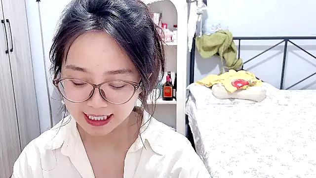 Hmm 0303 online show from 05-06-26, 05:06
