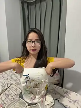 Hmm 0303 online show from 03-13-26, 03:28