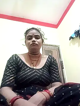 Snapshot of Riya_lovely0143 chatting on 11-24-25, 06:52 Riya lovely0143 online show from 11-24-25, 06:52