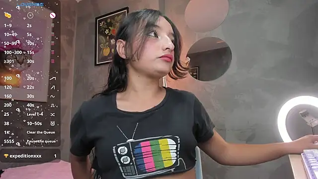 Snapshot of Chobbyjonexs chatting on 12-16-25, 03:44 Chobbyjonexs online show from 12-16-25, 03:44