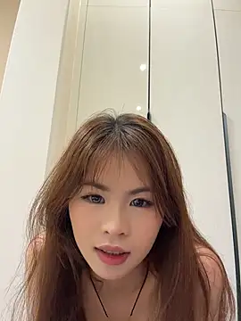 yang888403 online show from 05-26-26, 08:34