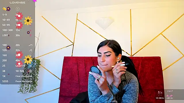 Paris Evans  online show from 01-08-26, 12:11