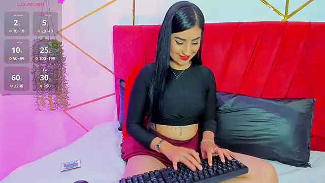 Paris Evans  online show from 11-28-25, 11:54