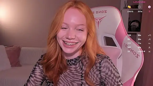 Elisahsthetics online show from 06-20-26, 05:40