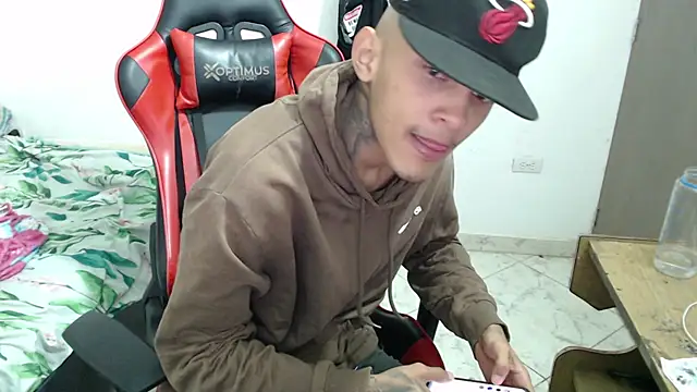 thebesthot online show from 11-29-25, 06:13