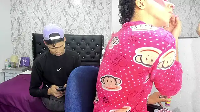 Lovers Spicy online show from 11-17-25, 01:04