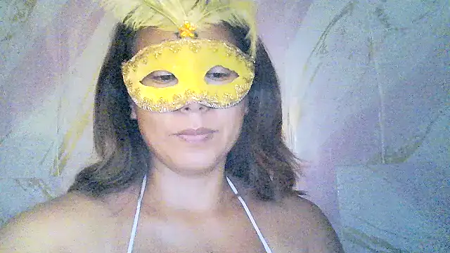 Snapshot of Zulreyna chatting on 02-12-26, 05:07 Zulreyna online show from 02-12-26, 05:07