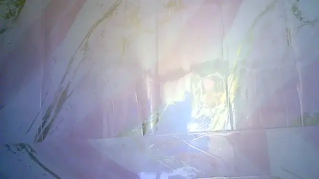 Snapshot of Zulreyna chatting on 02-17-26, 04:10 Zulreyna online show from 02-17-26, 04:10