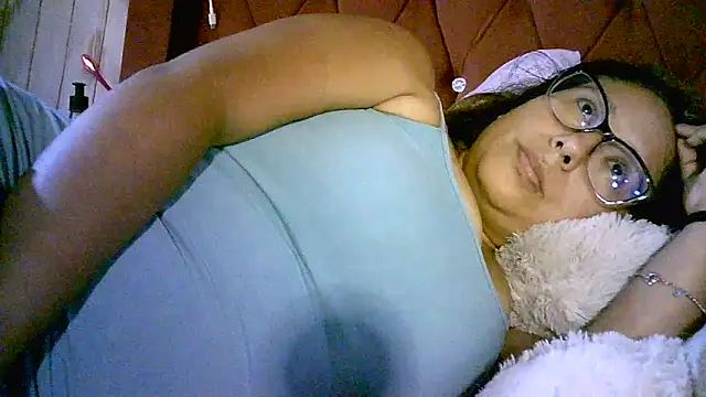 Zulreyna online show from 04-07-26, 02:35