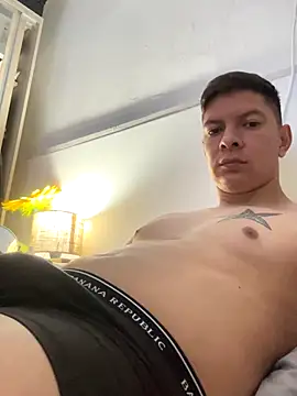 Maluma1995 online show from 11-07-25, 03:16