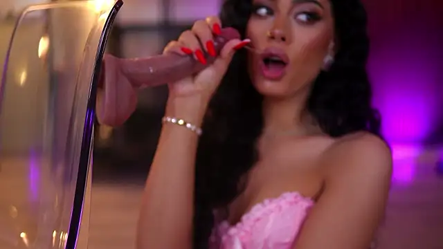 RavennaDArcy online show from 02-25-26, 08:30