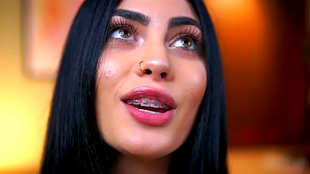 RavennaDArcy online show from 11-24-25, 08:09