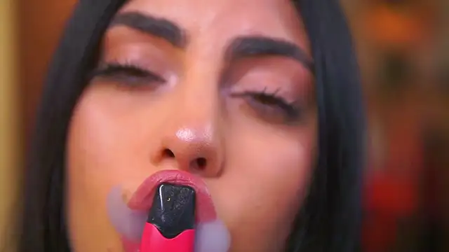 RavennaDArcy online show from 11-27-25, 08:09