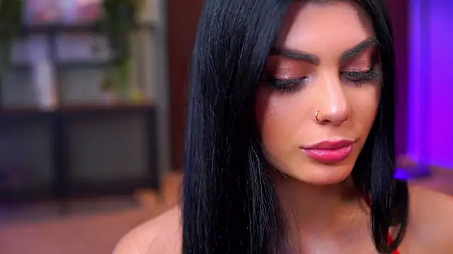 RavennaDArcy online show from 12-15-25, 07:20