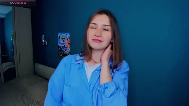 Snapshot of JosieNadile chatting on 11-16-25, 04:56 JosieNadile online show from 11-16-25, 04:56