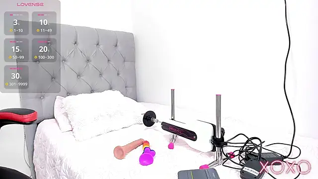 Nyra lux16 online show from 12-14-25, 12:17