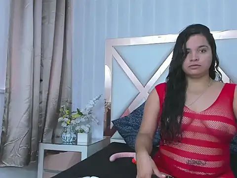 Snapshot of DairaMoon chatting on 11-06-25, 08:13 DairaMoon online show from 11-06-25, 08:13