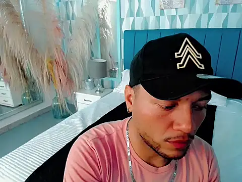 sebastian cruz  online show from 11-09-25, 01:53