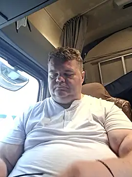 Snapshot of Grase44 chatting on 11-07-25, 12:53 Grase44 online show from 11-07-25, 12:53