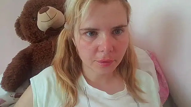 HornyElena online show from 06-26-26, 08:20