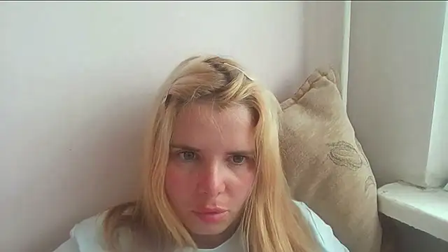 HornyElena online show from 06-09-26, 03:24
