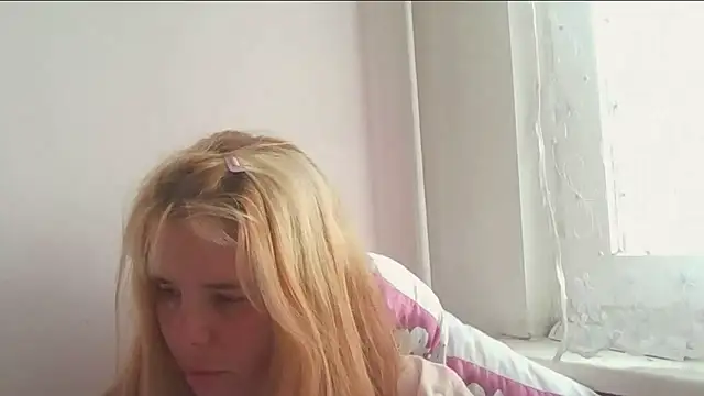 HornyElena online show from 06-10-26, 03:24