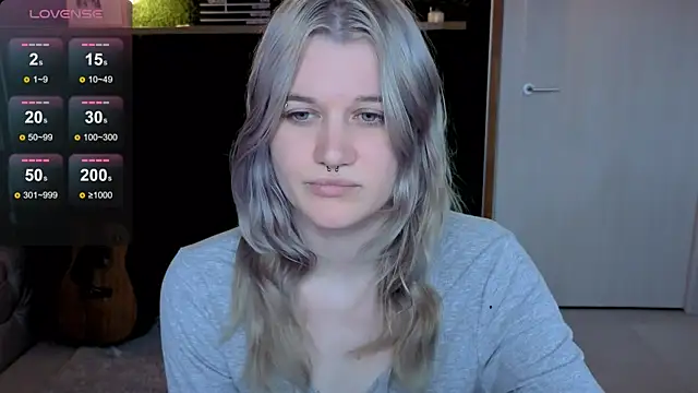 Snapshot of eshleeygreen chatting on 06-14-26, 11:50 eshleeygreen online show from 06-14-26, 11:50