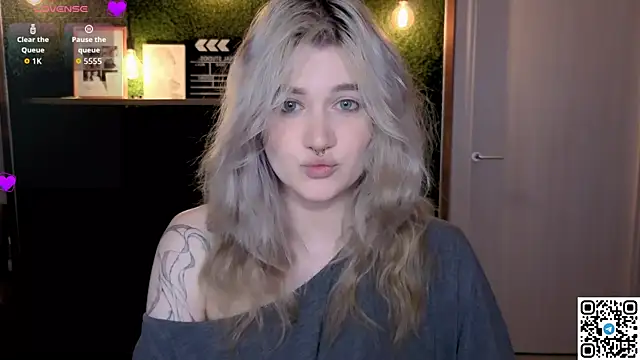 Snapshot of eshleeygreen chatting on 07-11-26, 08:53 eshleeygreen online show from 07-11-26, 08:53