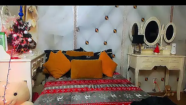 xplayfullblondexx online show from 12-23-25, 05:29