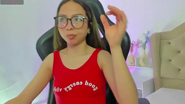 LuluuBerry online show from 11-28-25, 02:17