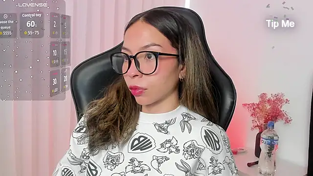 LuluuBerry online show from 12-15-25, 12:55