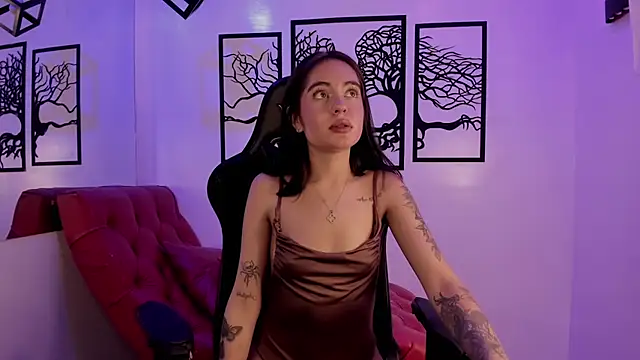 Eiimy Milleer  online show from 01-14-26, 03:48