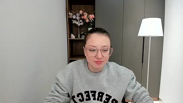 Snapshot of MarguriteNorwood chatting on 11-06-25, 03:10 MarguriteNorwood online show from 11-06-25, 03:10