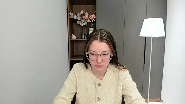 Snapshot of MarguriteNorwood chatting on 11-10-25, 04:28 MarguriteNorwood online show from 11-10-25, 04:28