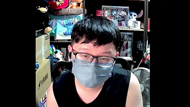 Snapshot of kk05483 chatting on 06-12-26, 06:05 kk05483 online show from 06-12-26, 06:05