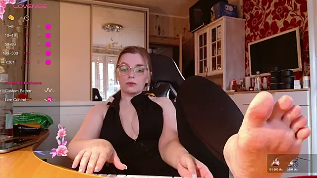 dominyantrix online show from 11-09-25, 11:36