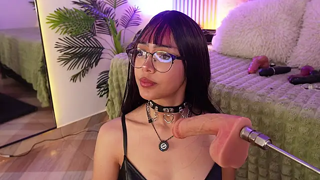  ViolletteNoir  online show from 03-11-26, 09:09