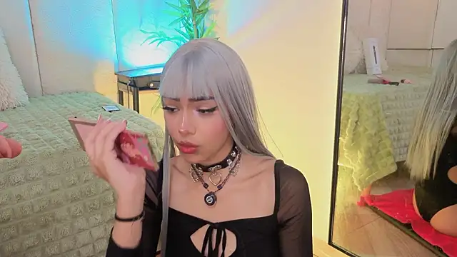  ViolletteNoir  online show from 03-26-26, 08:51