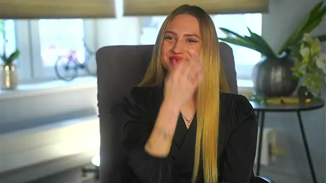 FreidaLerew online show from 11-06-25, 05:11